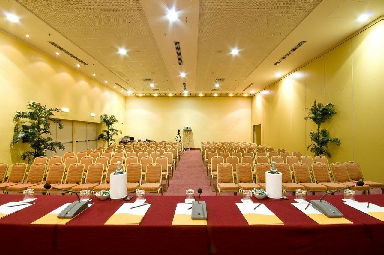 โรงแรมกาปันเนลเล โรม ภายนอก รูปภาพ